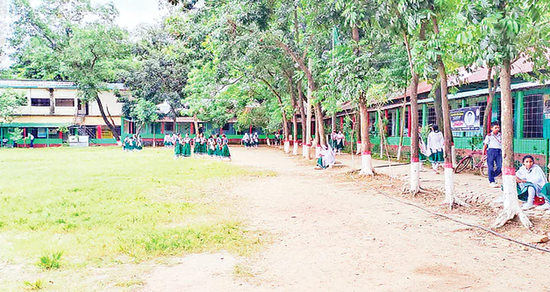 কালিয়াকৈরে ১৭ বছর ধরে সরকারি বিদ্যালয়ে চলছে কিন্ডারগার্টেন!
