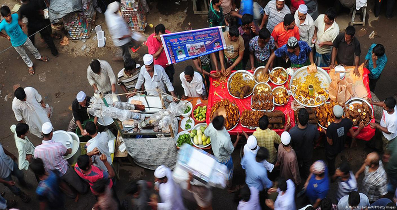 কৃত্রিম সংকটের সিন্ডিকেট রুখবে কে?