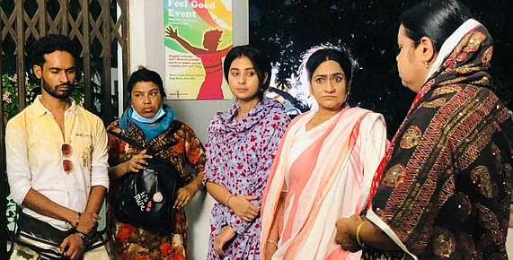 ফেইসবুকে বেবি বাম্পের ছবি দিয়ে নেট দুনিয়ায় তুমুল আলোচনায় বুবলী