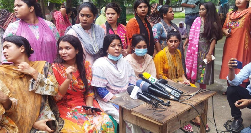 ইডেন কলেজ ছাত্রলীগের ২৫ ছাত্রলীগ নেত্রীর পদত্যাগের হুমকি!