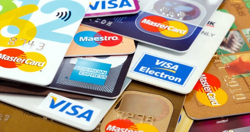ক্রমেই বাড়ছে ক্রেডিট কার্ডের ব্যবহার