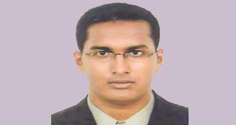 নারীর সঙ্গে সম্পর্ক গড়ে তোলার শাস্তি হিসেবে বেতন কমল সাবেক এক ইউএনও’র