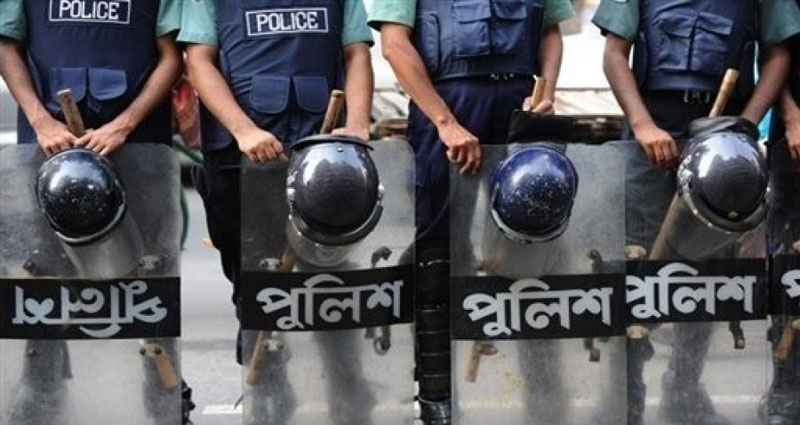 ভুয়া পরিচয়ে পু‌লিশের সঙ্গে প্রতারণা, মোবাইল ব্যাংকিংয়ে খোয়া গেলো আড়াই লাখ টাকা!