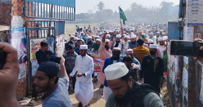 সুইডেনে পবিত্র কোরআন পোড়ানোর প্রতিবাদে কালীগঞ্জে বিক্ষোভ