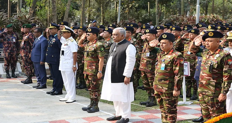 পিলখানা হত্যাকাণ্ডে শহীদদের প্রতি শ্রদ্ধা নিবেদন
