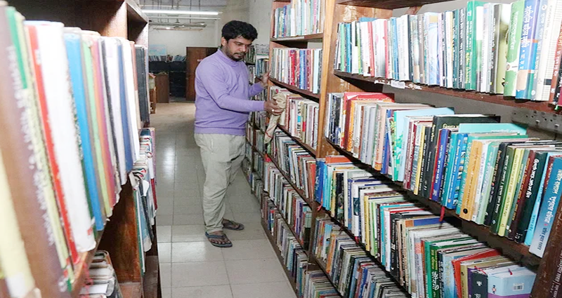 গ্রন্থাগারের প্রতি এমন উদাসীনতা কেন