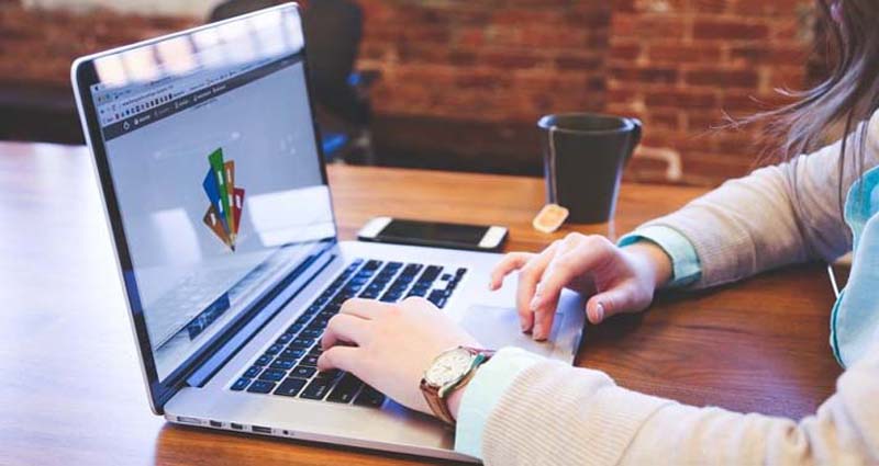 অনলাইনে ফ্রিল্যানসিংয়ের খুঁটিনাটি