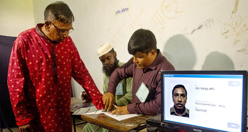 নির্বাচনে সাংবাদিক-পর্যবেক্ষকদের কাজে বাধা দিলে ৭ বছরের কারাদণ্ড