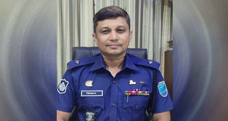 পাঁচ দিনের মাথায় কালীগঞ্জ থানার ওসি মিজানুর রহমানকে পার্বত্য অঞ্চলে বদলি