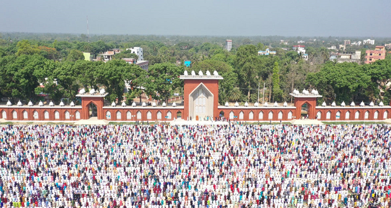 দিনাজপুরে দেশের সর্ববৃহৎ ঈদ জামাত অনুষ্ঠিত