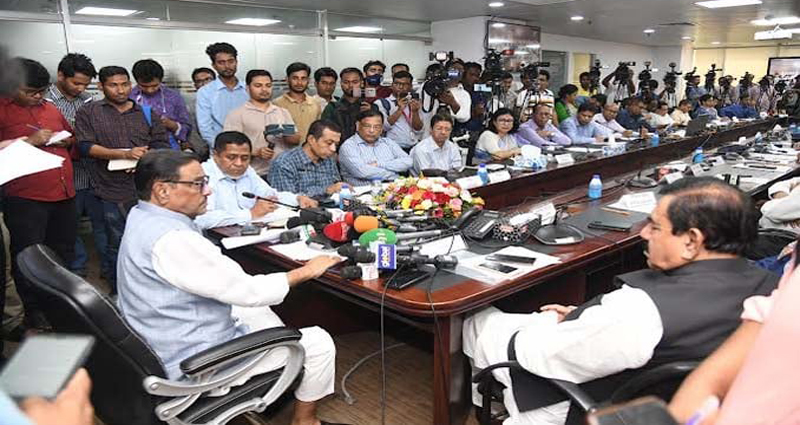 ঈদযাত্রা নির্বিঘ্ন করতে সংশ্লিষ্টদের নির্দেশ দিয়েছেন ওবায়দুল কাদের