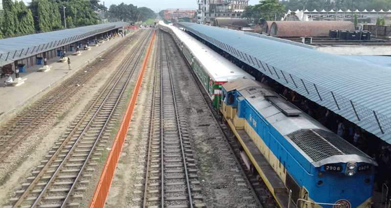 ১৭ এপ্রিল থেকে ঢাকাগামী ৭ ট্রেনের ‘যাত্রা বিরতি’ থাকবে না বিমানবন্দর স্টেশনে