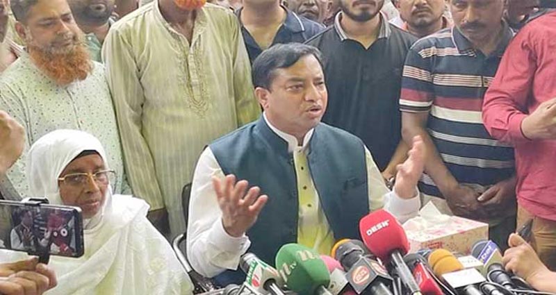 আজমত উল্লা আমার বাসায় এসেছে, খেয়েছে আবার ষড়যন্ত্রও করেছে: জাহাঙ্গীর আলম