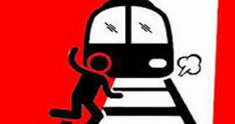 জয়দেবপুরে ট্রেনে কাটা পড়ে নারীর মৃত্যু