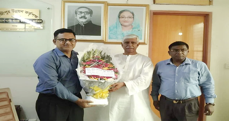 গাজীপুর উন্নয়ন কর্তৃপক্ষের চেয়ারম্যানের দায়িত্ব নিয়েছেন আজমত উল্লা খান