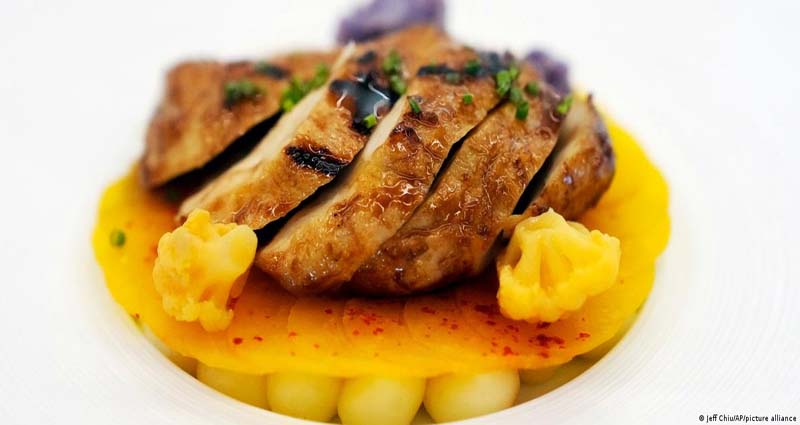 কারখানায় তৈরি মাংস বিক্রির চূড়ান্ত ছাড়পত্র দিল যুক্তরাষ্ট্র