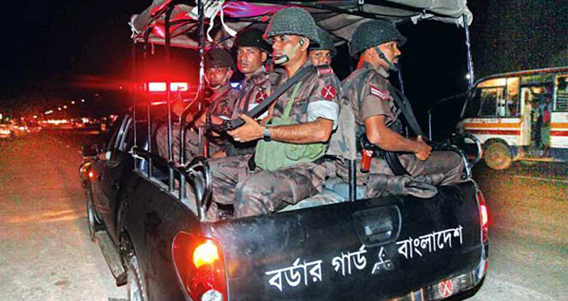 সারা দেশে বিজিবি মোতায়েন, মধ্যরাত থেকেই টহল শুরু