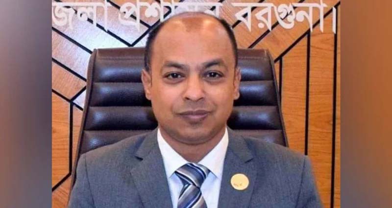 নারীর সঙ্গে ভিডিও ভাইরাল: সেই ডিসি ওএসডি