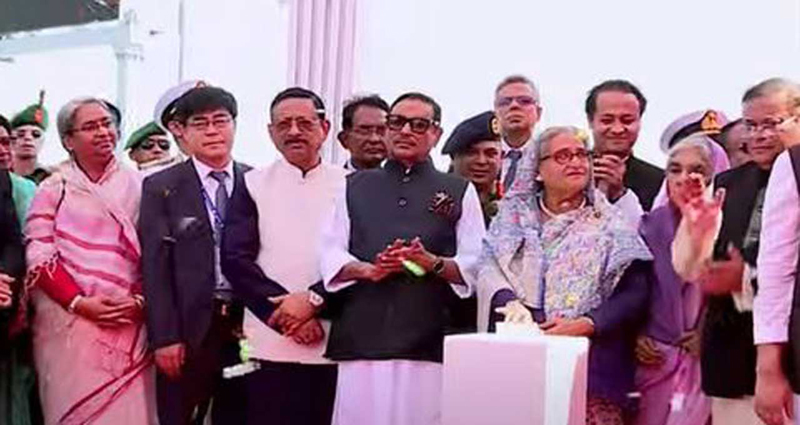 উন্মোচিত হলো দেশের প্রথম টানেল, প্রধানমন্ত্রী পার হলেন টোল দিয়ে