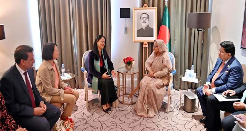 যেকোনো মূল্যে বাংলাদেশে গণতন্ত্র অব্যাহত রাখতে হবে : প্রধানমন্ত্রী