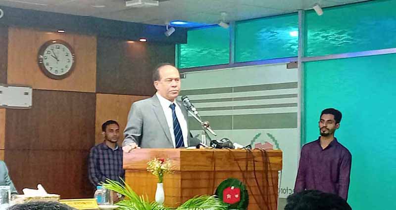 নির্বাচনে বিদেশিদের থাবা পড়েছে: সিইসি