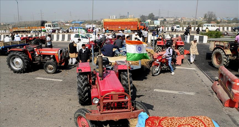 ভারতে কৃষকদের সঙ্গে পুলিশের ব্যাপক সংঘর্ষ: নিহত ১