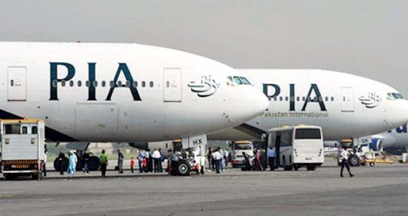 পাইলট-কেবিন ক্রুদের রোজা না রাখার নির্দেশ দিয়েছে পাকিস্তান এয়ারলাইন্স