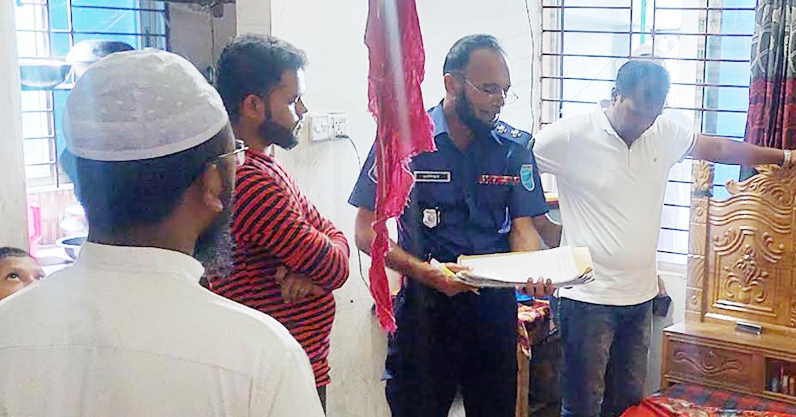 শ্রীপুরে ফ্ল্যাটে মিলল স্বামী-স্ত্রীর লাশ!