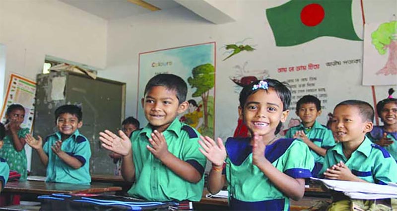 তীব্র গরম: সাত দিনের ছুটি স্কুল-কলেজে, বন্ধ থাকবে কিন্ডারগার্টেনও
