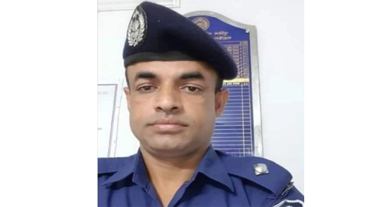 ঈদের ছুটিতে বাড়িতে গিয়ে ৯ লাখ টাকা ছিনতাইয়ের অভিযোগ ওসির বিরুদ্ধে!