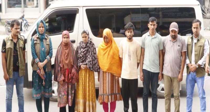 এনএসআই পরিচয়ে ভুয়া নিয়োগ, টঙ্গী থেকে ৬ প্রতারক গ্রেপ্তার