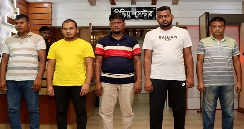 শ্রীপুরে র‍্যাব ও সাংবাদিক পরিচয়ে বেতনের টাকা ডাকাতি, গ্রেপ্তার ৫