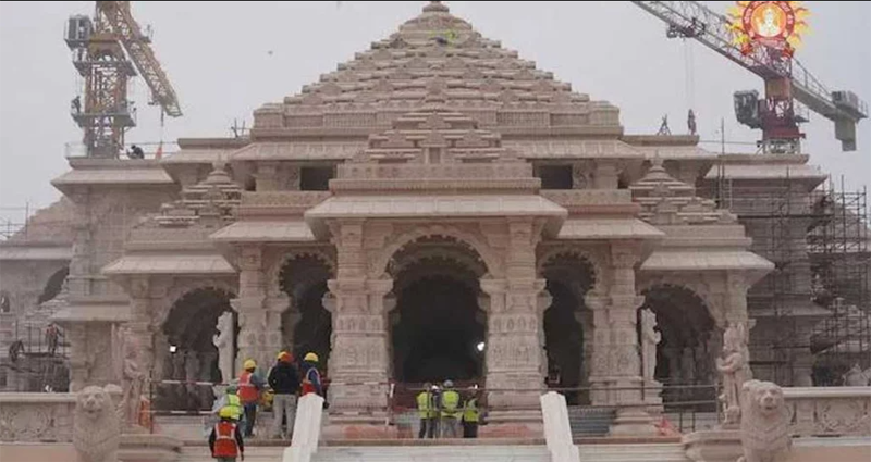 উদ্বোধনের ছয় মাস না পেরোতেই রাম মন্দিরে ফাটল, চুইয়ে পড়ছে পানি