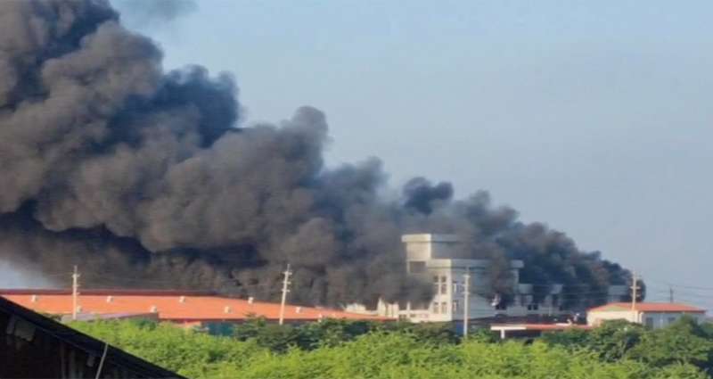 আরএফএল কারখানার আগুন নিয়ন্ত্রণে, নিহত ১