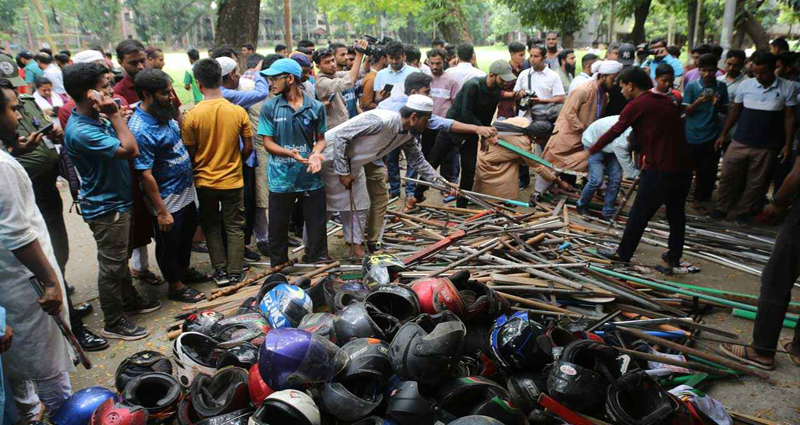 ছাত্রলীগের দখলে থাকা রুমগুলো দেশীয় অস্ত্রের গুদাম!