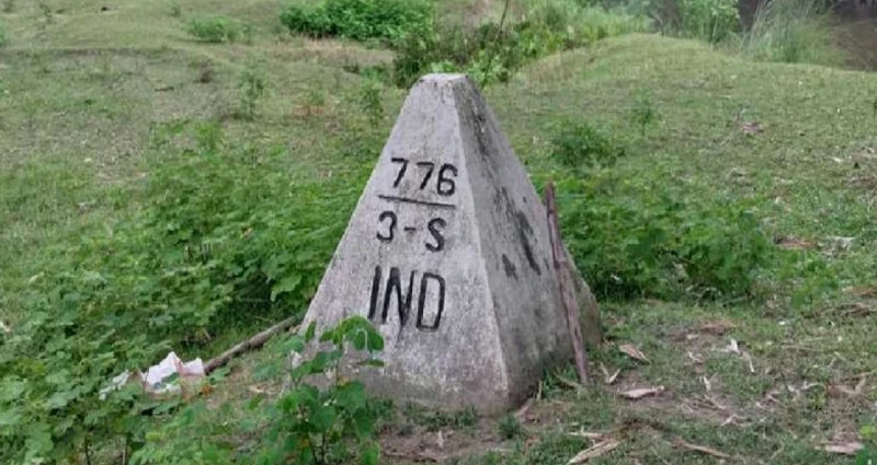 বাংলাদেশের সীমান্তে কাঁটাতারের বেড়া বসাতে ভারতের তোড়জোড়