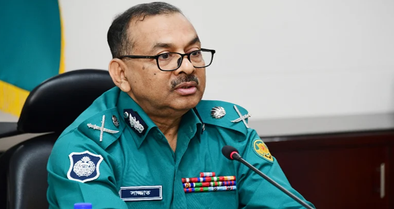 বিভিন্ন মামলায় অসংখ্য লোককে আসামি করে বাদী এখন চাঁদাবাজি করছে: ডিএমপি কমিশনার