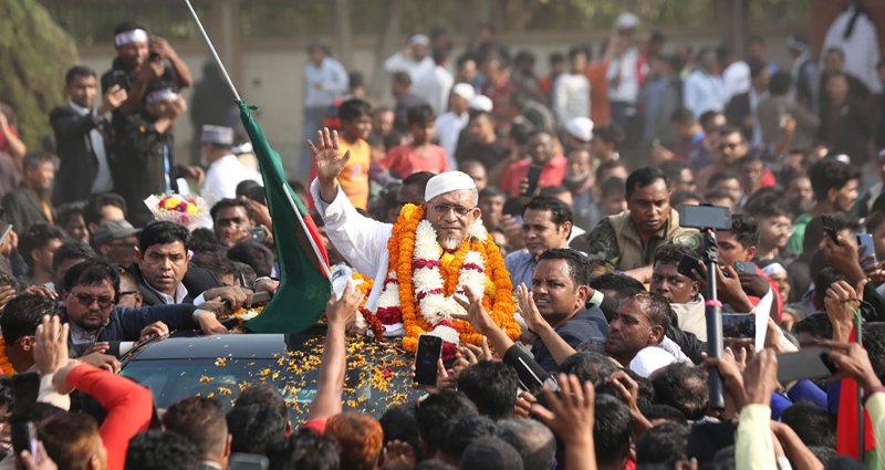 ১৭ বছর পর কারামুক্ত হলেন লুৎফুজ্জামান বাবর