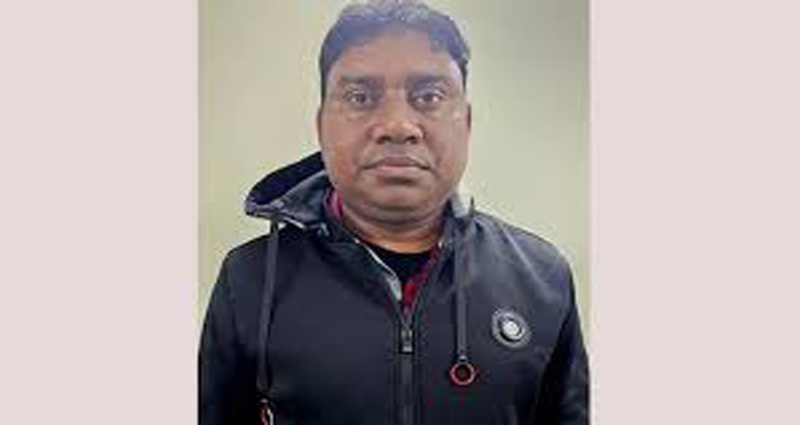 সাবেক ওসিকে ধরতে রেড অ্যালার্ট জারি