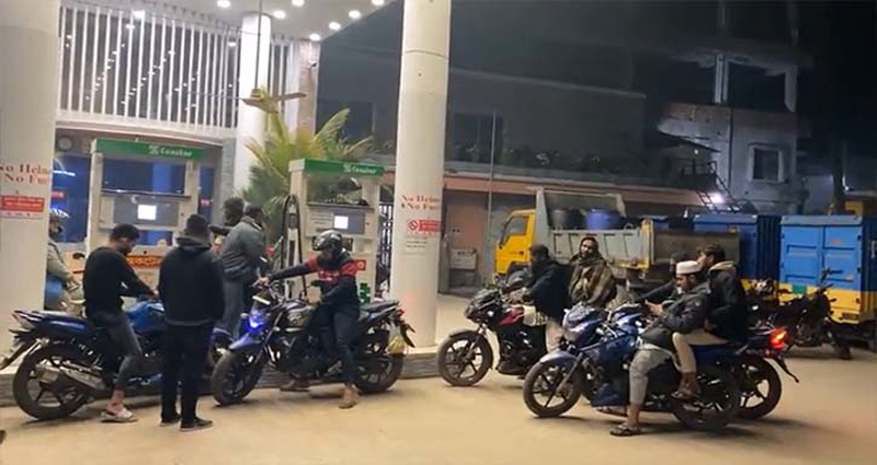 অনির্দিষ্টকালের জন্য বন্ধ ঘোষণা উত্তরবঙ্গের সব পেট্রোল পাম্প