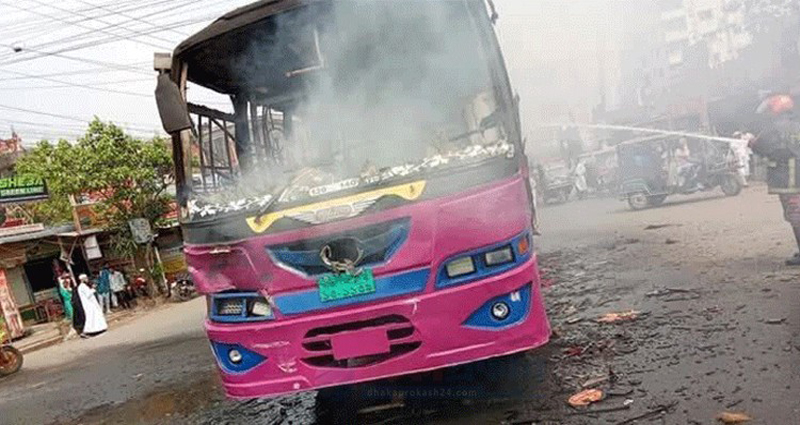 গাজীপুরে বাসচাপায় শিশুসহ দুই যাত্রী নিহত, আহত ৪