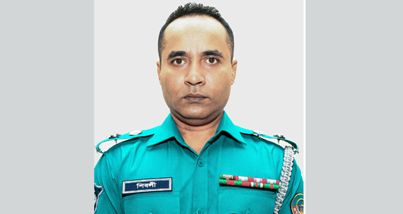 চাঁদাবাজির অভিযোগে পুলিশের ডিসি প্রত্যাহার