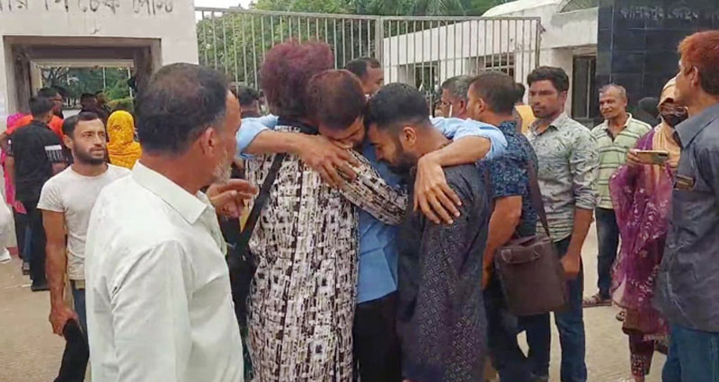 কাশিমপুর কারাগার থেকে মুক্ত হলেন ২৭ বিডিআর সদস্য