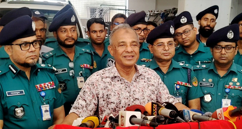 মামলা বাণিজ্যে জড়িতদের কোনো ছাড় নয়: স্বরাষ্ট্র উপদেষ্টা