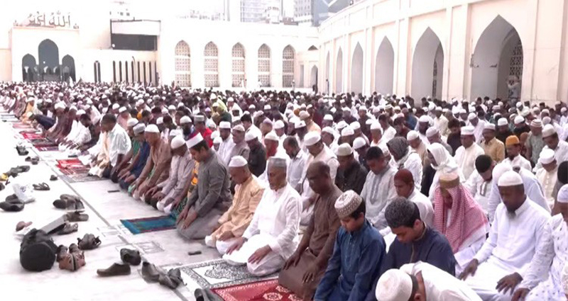 বায়তুল মোকাররমে ঈদুল আজহার ৫ জামাত অনুষ্ঠিত