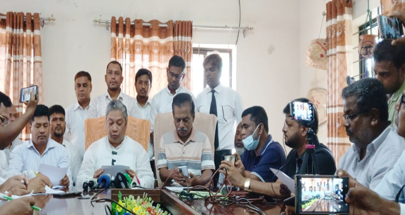 রিয়াজুল হান্নানকে জড়িয়ে সংবাদ প্রকাশ, প্রতিবাদে গাজীপুরে সংবাদ সম্মেলন