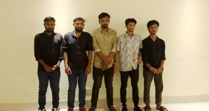 সমন্বয়ক পরিচয়ে সাবেক এমপি’র বাসায় গিয়ে চাঁদা দাবি, আটক ৫