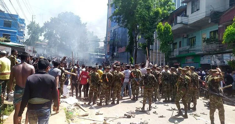 খাগড়াছড়িতে সহিংসতার ঘটনায় পুলিশের তিন মামলা, আসামি সহস্রাধিক