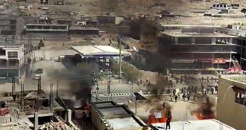 লাদাখে বিক্ষোভ, বিজেপি কার্যালয়ে আগুন: নিহত ৫