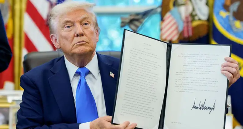 কর্মী ভিসায় যুক্তরাষ্ট্রে যেতে এক লাখ ডলার ফি বাড়ালেন ট্রাম্প